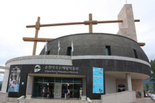 [리빙 앤 조이] 춘천서 막국수 먹고 대전서 쇼핑하고