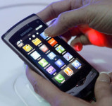 삼성 스마트폰 대중화 이끈다