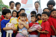 아이 많이 낳읍시다