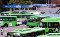 5개월째 4%대행진…오르면 안내리는 서비스 요금에 불안 가중
