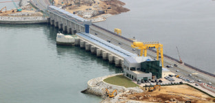 세계 최대 ‘시화조력발전소’ 전기생산 시작했다