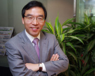 [파워 경제인] 오지 봉화서 신성장동력 태양광 일궈냈죠