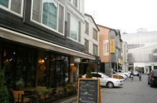 용인 보정동 카페거리 상가 들썩