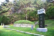 덕유산 의병길, 칠연의총… 칠연폭포… 동엽령 구비구비마다 의병 함성 들리는 듯