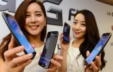 G플렉스 커브드 시장 휘어잡을까