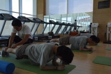 4월이 더 아름다운  서귀포, 코발트빛 바다… 유채꽃 향연… 봄볕, 표선해변에 눕다
