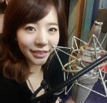 써니 라디오 DJ 인증샷, 뽀얀 피부에 마이크 앞에두고 떨려