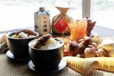 쉐라톤 인천 호텔, 하늘과 바다와 땅의 합작품 ‘불도장’