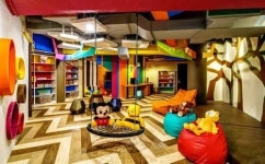 아야나 림바, 새로운 키즈클럽 오픈