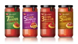 동원F&B, 조미식품 시장 출사표… 소스 파스타를 만들자 4종 선봬