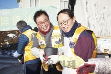 김태옥 시호비전 회장, 불우이웃에 연탄 2만장 기부