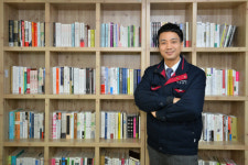조영관 여산통신 대표 21년간 신간 배달… 독서생태계 활력 불어넣죠