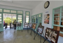 정선 나전역 간이역 복원, 1960년대 추억 속 간이의자와 난로, 역무실 재현