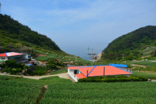서해의 보석 충남 태안 가의도, 쪽빛 바다·금빛 모래… 청정 되찾은 신장벌
