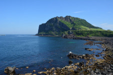제주 성산·오조 지질트레일, 일출봉·일제 동굴기지·4·3 유적지…