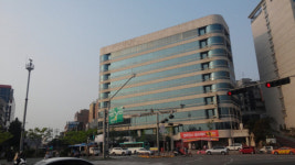 홍대 옛 린나이 사옥 3년째 방치된 이유는…