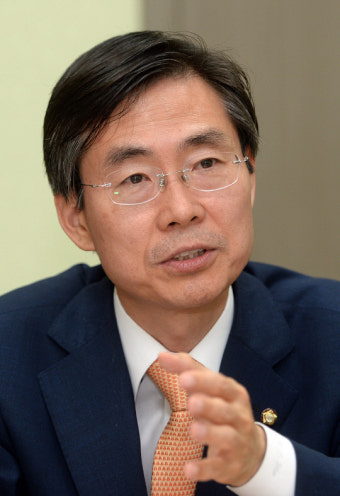 [신임 국회 상임위원장 인터뷰]
