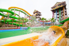 롯데워터파크, 무더위 날릴 익스트림 슬라이드 자랑