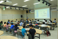[서울경제 주최 제2회 과학탐험대 개막]3D펜으로 쓱쓱...안경이 뚝딱...마법같은 과학에 빠졌어요
