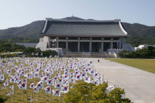 신라스테이 천안, 군장병 모시기에 나선 이유?