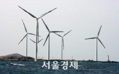 [에너지 신산업 전쟁] 전력정책 저비용 → 친환경 대혁신...전기차 등 과감하게 투자를