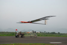 구글 앞서고도...예산 끊긴 韓 태양광 드론, 후속 개발 표류