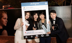 ‘부산국제영화제’ 현장 생중계한 방송인 박은지?권혁수 “세상의 모든 여성들 응원”