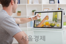 네오펙트, ‘라파엘 스마트 글러브’ 세계적인 재활 병원에 연이어 판매