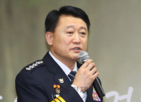 경찰청장 “박 대통령 5촌 간 살인사건, 의혹만으론 재수사 못 해”