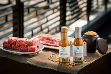 워커힐 등 특급호텔 신제품, 식품·백화점 손잡고 대중화···불황 넘자 더 다양해진 이색 컬래버