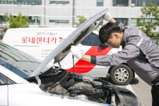 [오늘의 자동차] 롯데렌터카·그린카 전 차종에 친환경 에탄올 워셔액 장착