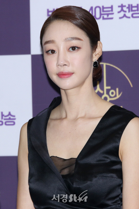최여진, 7살 연상 비연예인과 열애 쭉 가고 싶다 발표