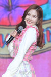[현장] 오마이걸 “진이, 포항서 휴식중...뮤비 속 핑크빛 고래는 진이”