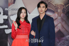 김소현-유승호, 6살 나이차이라고는 믿기 힘든 비주얼! (군주 제작발표회)