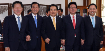 내각 구성 속도내는 文, 유일호에 
