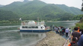 [충북 괴산 산막이옛길] 걷다 지치면 배에 몸 싣고...봄의 끝자락에 올라타다