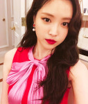 어디까지 예뻐질래 손나은, 레전드 미모 셀카
