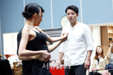 배수빈, 당황 가득한 표정 (컨택트 연습실공개)