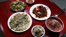 ‘한국인의 밥상’ 최불암, 일월산 밥상 소개···산나물·흑염소·토종꿀