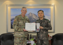 美 인정 최고의 군인 인성환 56사단장 공로훈장