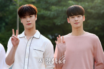 아스트로 문빈-차은우, 잘생긴애 옆에 더 잘생긴애! (뮤직뱅크 출근길)