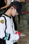 NCT DREAM 텐, 절대 고개 들지 않겠어! (김포공항 출국)