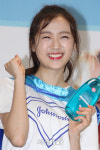 에이프릴 진솔, 귀여운 반달웃음!