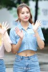라붐 솔빈, 포니테일 헤어로 상큼하게 (뮤직뱅크 출근길)