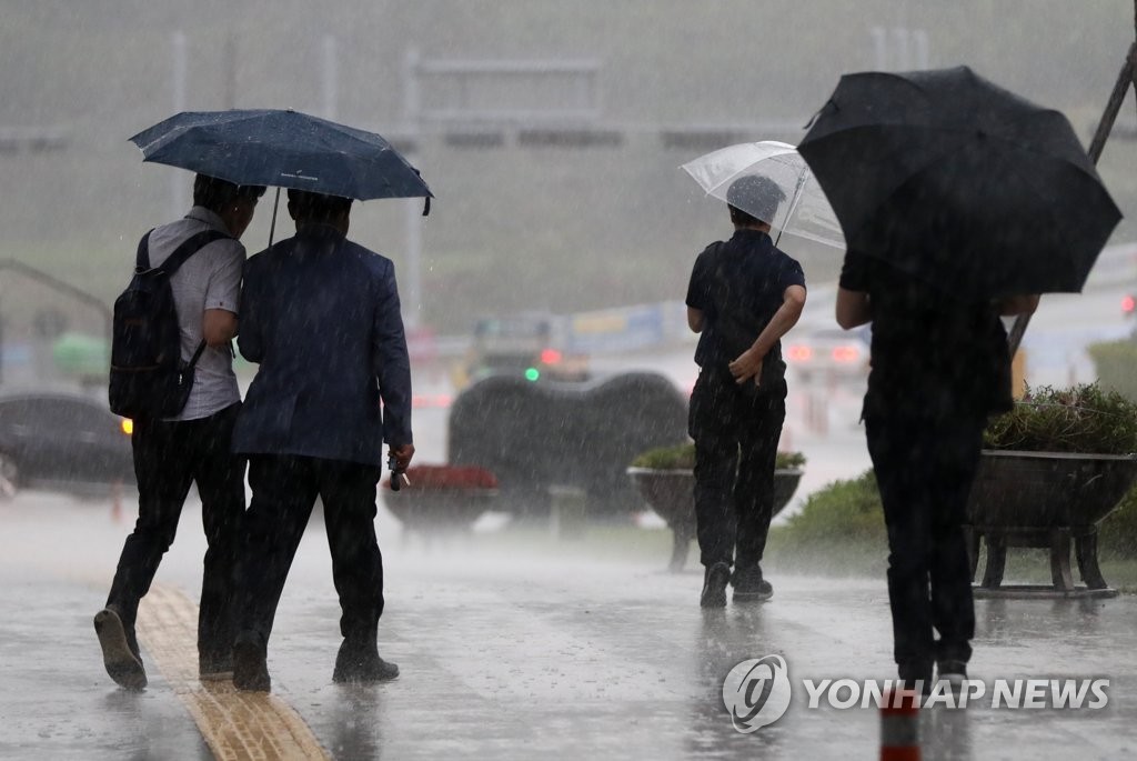 서울, 전역에 호우주의보 발령...하천 및 주차장 출입 통제