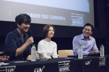 ‘더 테이블’ 안성기-한예리와 함께한 GV 성료 “클로즈업이 중요한 영화”