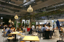 롯데마트 서초점, 오픈 한 달 동안 25만 명 다녀간 이유 보니