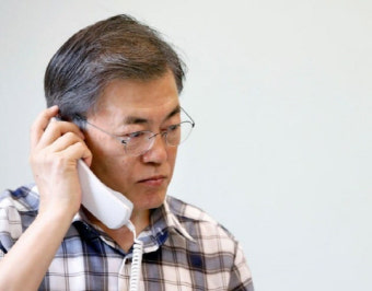 文대통령 트럼프 통화···“이보다 정확하게 조율한 적 없었다”