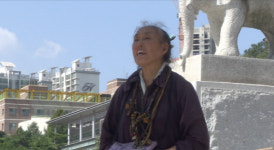 ‘특종세상’ 유명 사찰 앞 ‘천원만’ 아줌마의 정체는 부동산 재벌?