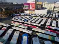경남 시외버스 노조 파업..멈춰선 버스들